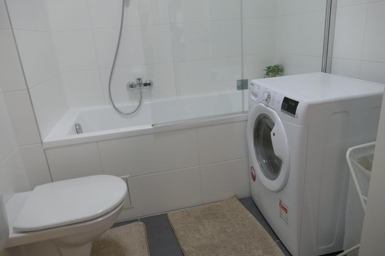 Cosy Modern With A/c And Balcony Apartment Wien